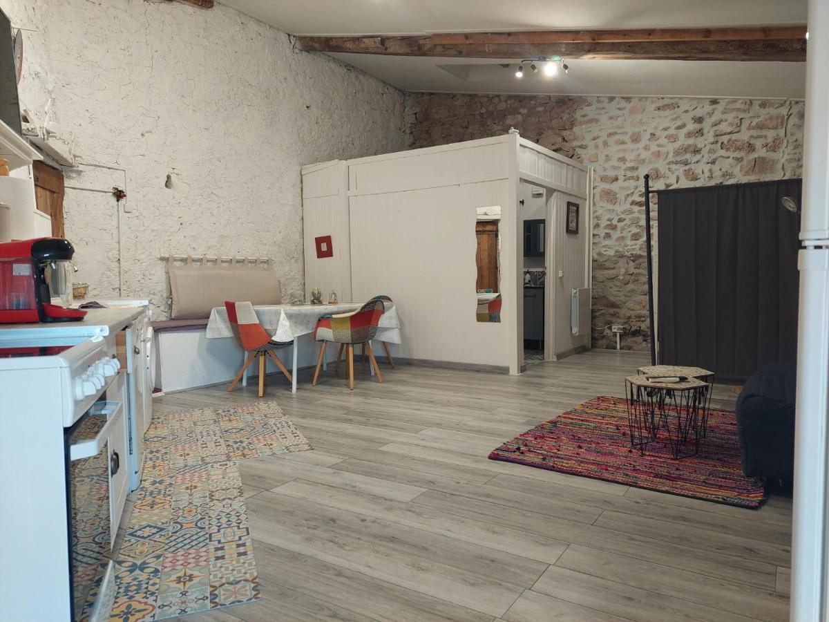 Appartamento Ancienne grange rénovée Tuchan Esterno foto