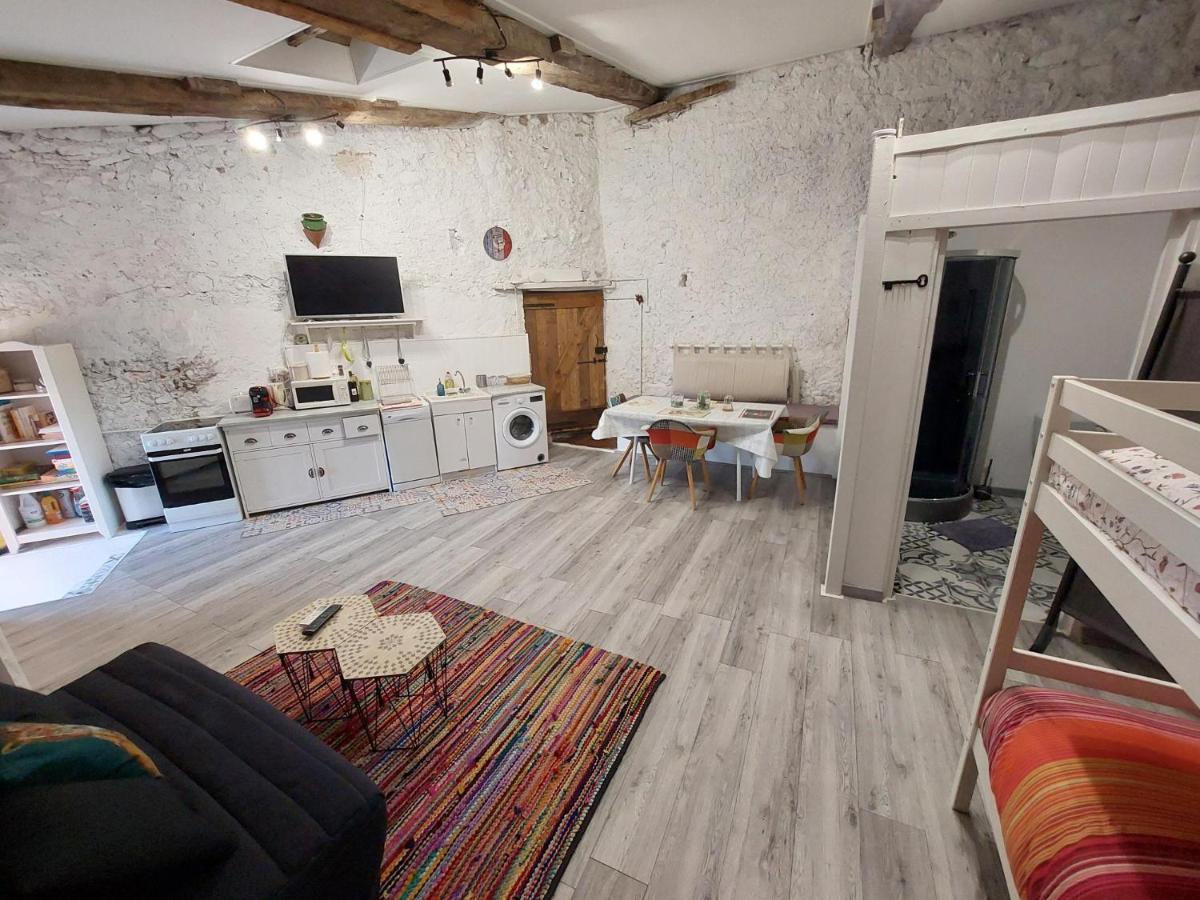 Appartamento Ancienne grange rénovée Tuchan Esterno foto